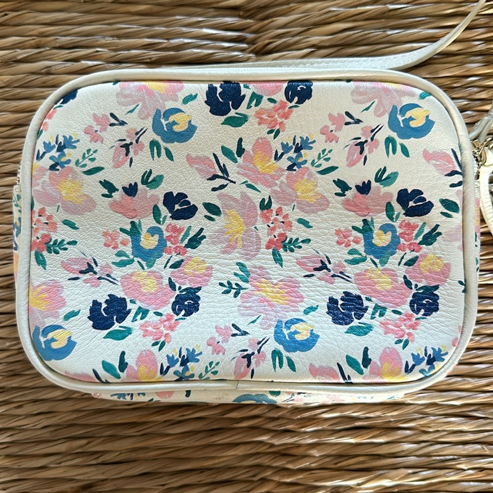 Mark & Graham crossbody floral bag ❤️ - Picture 3 of 12
